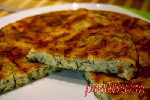 Home food: Сырный пирог с зеленью на сковороде.