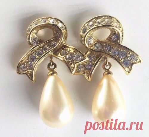 RICHELIEU Vintage Gold Tone Bow w/ Rhinestones Pearl Drop Earrings *Quality* | eBay