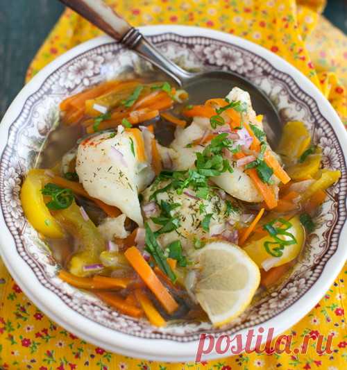 Рыбный суп с овощами
Простейший рецепт вкуснейшего супа с треской, морковью, сладким перцем и репчатым луком.