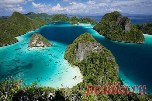 Страна, в которой более чем 17500 островов – Индонезия