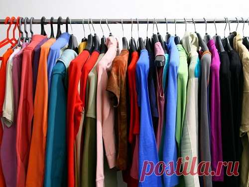 Цвет одежды по дням недели: как одеваться, чтобы привлечь удачу Цвет влияет на энергетику человека, поэтому к выбору оттенка одежды нужно подойти ответственно. Используя определенные цвета, вы сможете привлекать удачу каждый день.