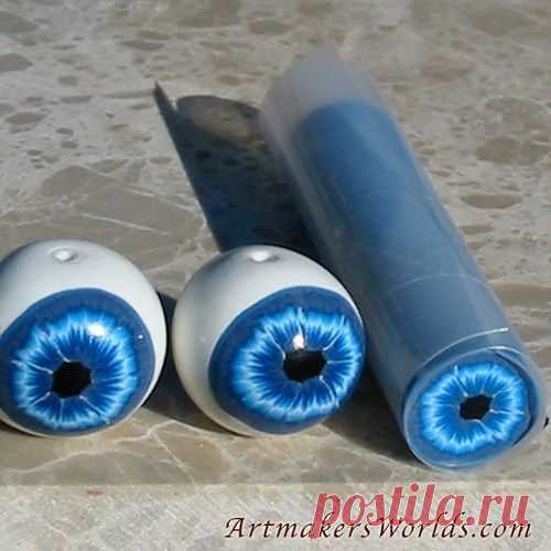 Blue iris eyeball - designed for polymer clay but I'm seeing fondant (for halloween cakes)