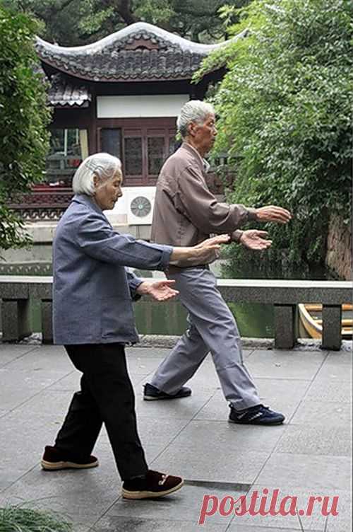 Долголетие китая. Китайский старик. Китай пожилые люди. Старики в Китае. Пенсионеры в Китае.