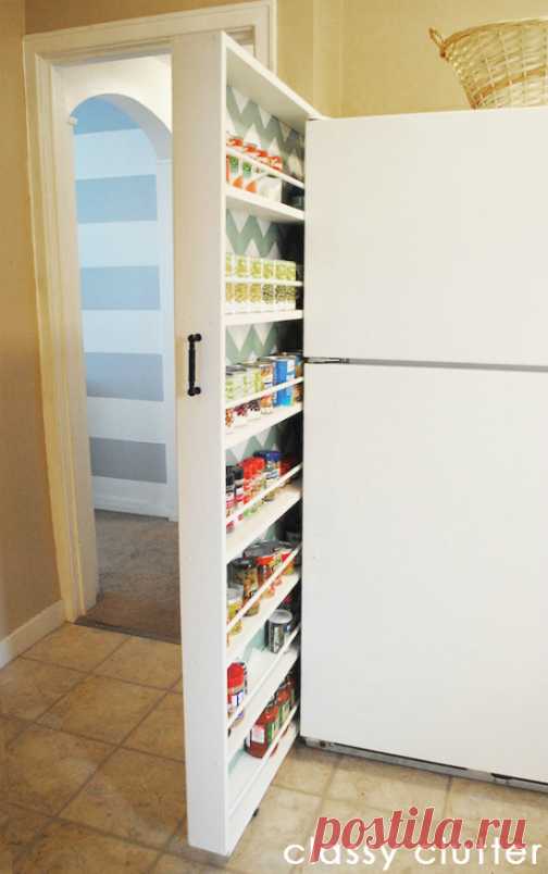 Кладовая за холодильником шириной в 20 сантиметров. Экономим пространство на кухне