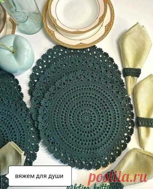 Салфетка крючком: схема и вдохновение Привет, рукодельницы! Сегодня хочу поделиться с вами идеей для уютного творчества – салфеткой, связанной крючком. Это такая приятная мелочь, которая может добавить тепла и красоты в ваш дом. Я обожаю вязать салфетки. Они не требуют много пряжи, а результат получается очень эффектным....