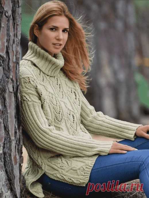 Красивый удлиненный свитер спицами