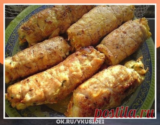 Мой избранный рецепт. Аппетитно и вкусно. Куриные рулетuки 
Готовьте сразу двойную порцию.
Ингредuенты: 
- Куриная грудка - 1 шт., 
- морковь - 1 шт. (среднего размера), 
- твердый сыр - примерно 50-70 г., 
- чеснок - 2-3 зубчика, 
- майонез, 
- петрушка, 
- соль, 
- перец, 
- растительное масло. 
Приготовление: 
Куриную грудку разрезать на тонкие пласты (у меня с одной грудки получается 6-8 шт.), слегка отбить, посолить, поперчить и отложить на некоторое время. Готовим начинку! Морковь оч