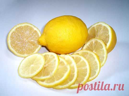 5 причин выпить воду с лимоном натощак утром | Полезные советы