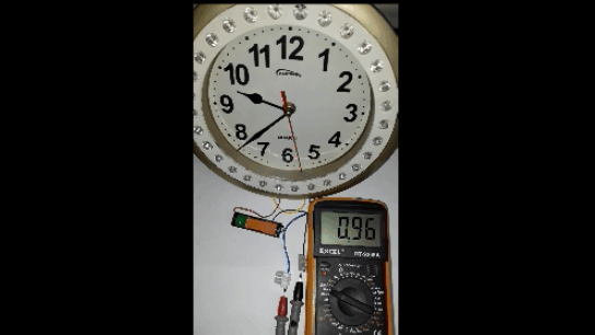 Какие часы быстрее посадят батарейку, с секундной стрелкой или без? Тест