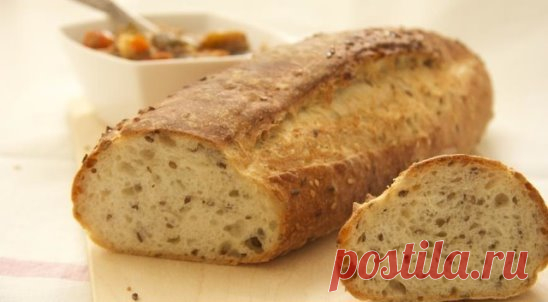 Рецепт вкусного домашнего хлеба
Предлагаю вашему вниманию, проверенный рецепт вкусного хлеба. Пеку его давно и он нравится всем моим близким.
Возможно, вы подумаете зачем заморачиваться с приготовлением хлеба, ведь он есть в каждом ларьке. Сама так раньше думала, пока не стала замечать ухудшающееся качество магазинного хлеба. Да и не для кого не секрет, что зачастую туда добавляют просроченный возвратный хлеб.
И так рецепт!
Нам понадобиться:
- 1 литр кипяченной воды,
- 50 гр. Свежих дрожжей (про