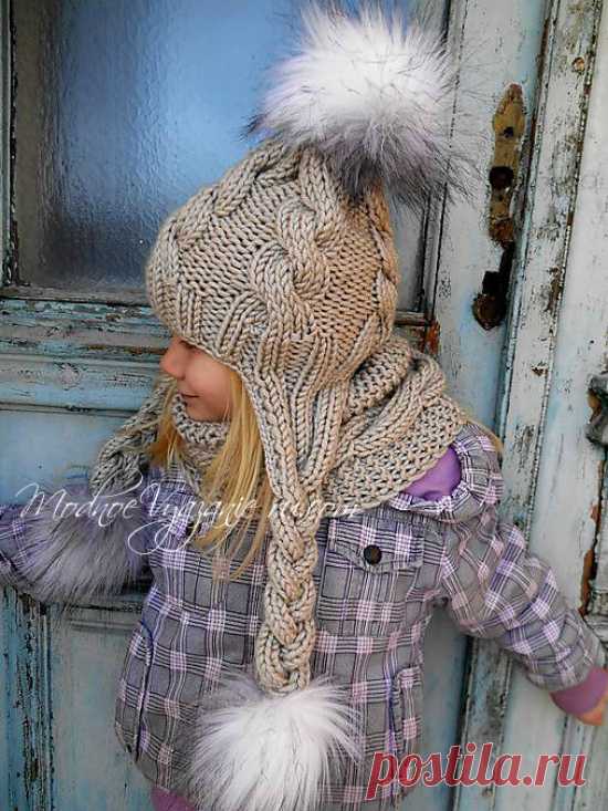 Шапочка спицами с длинными косичками и снуд для девочек - Модное вязание
