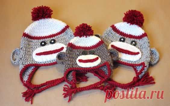 You guys requested it and I am delivering! I’ve had a lot of e-mails asking for a sock monkey hat pattern and at first I hesitated because I always felt they were a little creepy looking, but I…