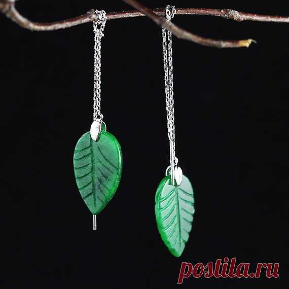 925 Silver Ear line / Jasper Leaf Ear line / Plant Leaf Ear line / Fashion Lady Ear line / New Year gift / gift for wife// party earrings Product Details:  Material: 925 silver, jasper jade  Color: green  Shape: leaves  Size: Length: 2.mm Width: 14mm  Weight: 3.9 grams  Translucent: translucent  Symbol: Good luck to you