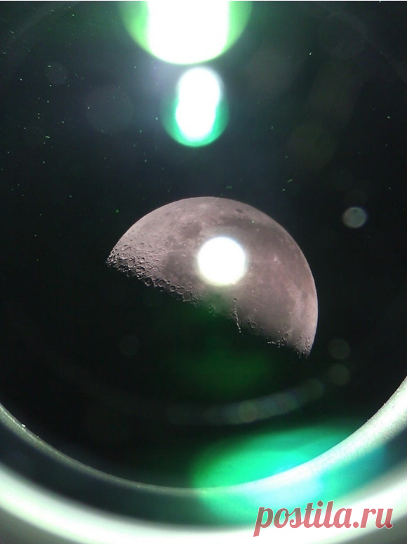 «Фотография Луны, сделанная через телескоп, выглядит так, будто я сделал ее из иллюминатора космической станции»