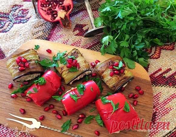 Грузинская закуска. Ингредиенты: баклажаны, перец болгарский красный, растительное масло для жарки