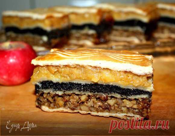 Флодни - венгерское яблочное пирожное. Ингредиенты: мука, сахарная пудра, смалец