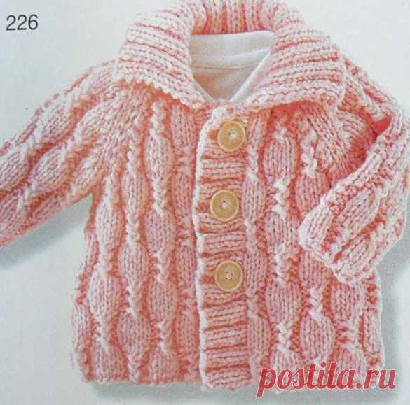 Вязание для малышей пальтишка Maillane, Bouton D’or