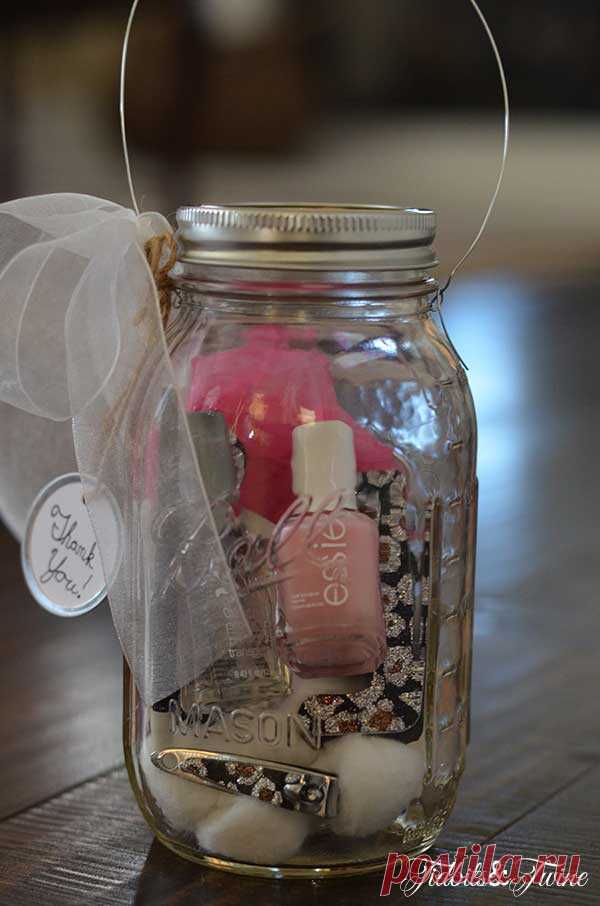 Mason Jar Manicure Kit: Turn it to a candle holder and this is brilliant for sure.