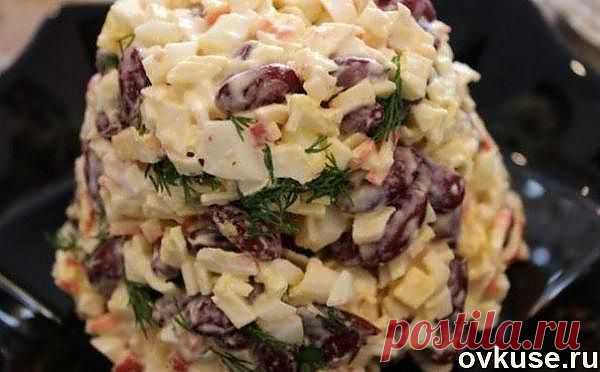 Быстрый салат с фасолью и крабовыми палочками (105 ккал/100 гр) - Простые рецепты Овкусе.ру