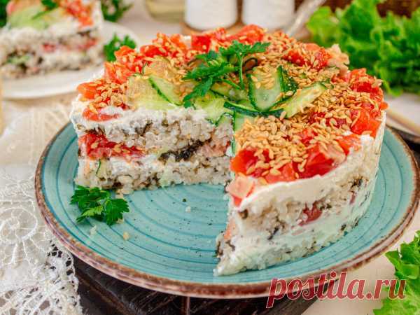 Слоеный салат «Филадельфия» (Ленивые суши) — рецепт с фото пошагово