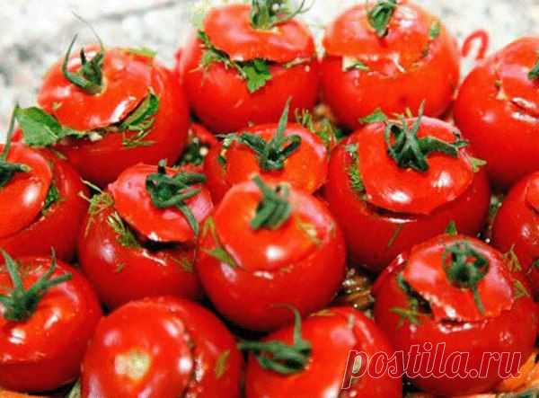 Малосольные помидоры по-армянски (с чесноком).