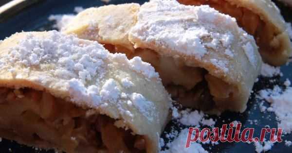 Самый правильный и вкусный штрудель в наше время можно попробовать в двух местах: в венском кафе и в гостях у австрийских евреев в Израиле. Известно, что в XIX веке штрудели еврейских хозяек славились на всю Вену благодаря тесту, про которое говорили, что оно такое же тонкое, как лист бумаги