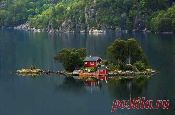 В Норвегии есть идеальное место, чтобы спрятаться от целого мира