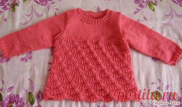 Пуловер для девочки с узором 