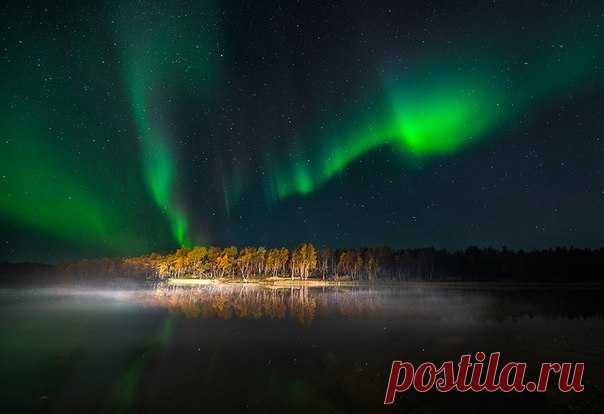 Озеро Килпъявр, Мурманская область. Автор фото — Виталий Новиков: nat-geo.ru/photo/user/40200/ Спокойной ночи.