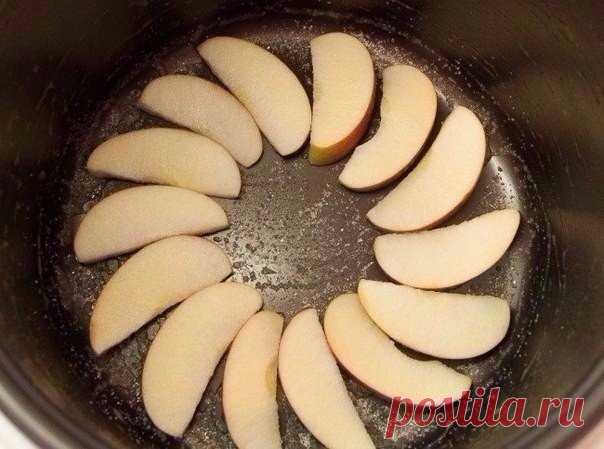 Как приготовить пышная шарлотка с яблоками в мультиварке. - рецепт, ингридиенты и фотографии