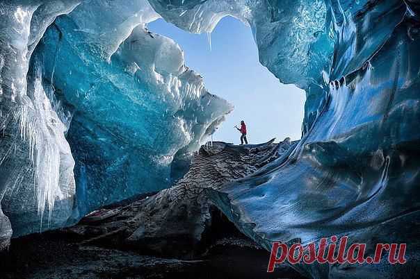 Ледяная пещера  на юго-востоке Исландии
