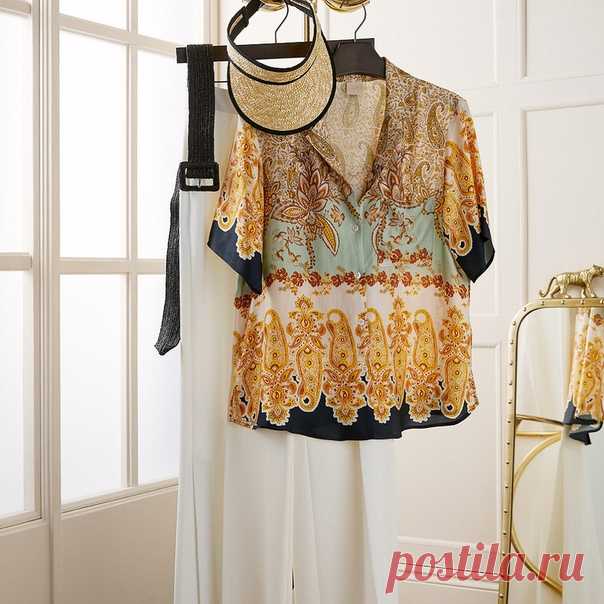 Взгляните, как легко можно создавать женственные и гламурные образы в стиле ретро, изящно сочетая классические модели, плетеные аксессуары и изысканные принты! Брюки: 0738568003 Топ: 0751680001 #HM