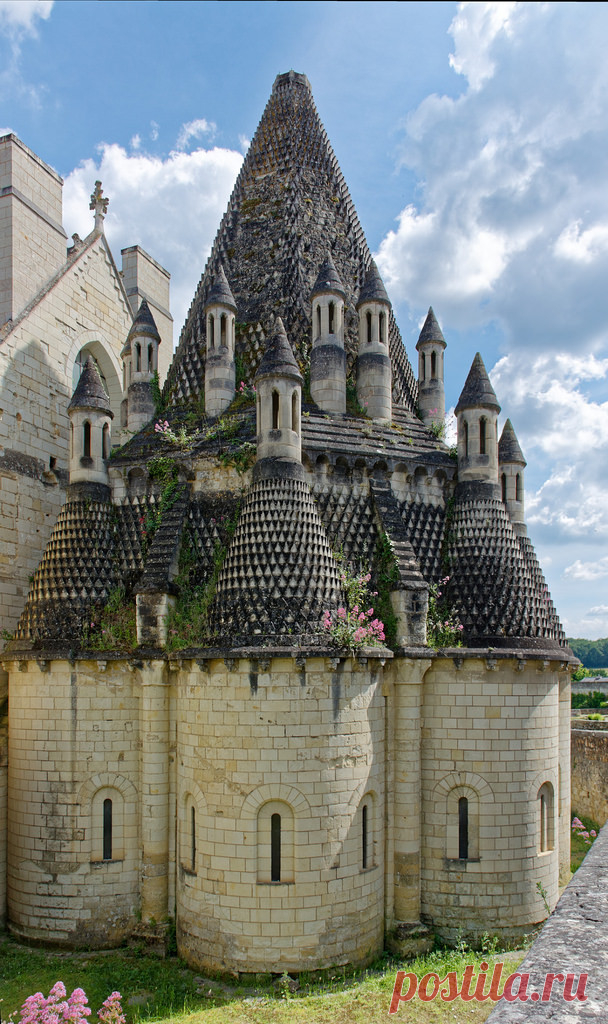 wanderthewood:
“Fontevraud Abbey, Anjou, France by JiPiR
”