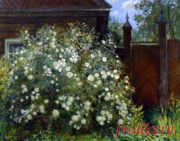 Константин Фофанов
Весна
Весна! Расцветает шиповник. 
Смеркается; вечер сырой, — 
И месяц, как бледный любовник, 
Ревниво плывет над землей. 
 
Печальные стоны кукушки 
Все громче и к ночи смелей… 
Не дрогнут на елях верхушки, 
Не смеет звенеть соловей. 
 
Печально и смутно повсюду, 
Нет нужды зажечься огню. 
Нет чуда, — но верится чуду, 
Нет ночи, — но верится дню! 
 
Май 1908