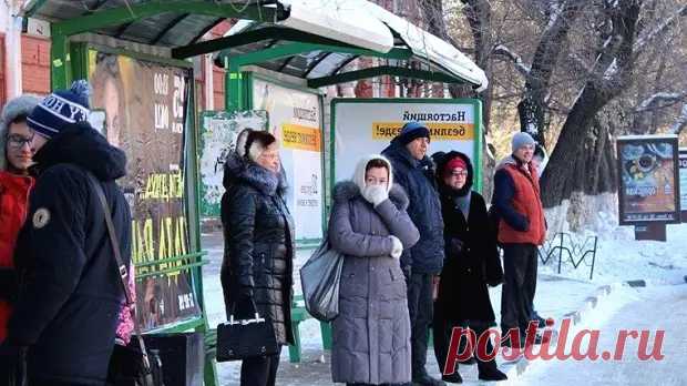 У меня на остановке теперь руки и ноги не мерзнут: даже в минус 45. Муж инженер, подсказал, что надо засунуть в варежку - Сам себе мастер - 24 декабря - 43148814313 - Медиаплатформа МирТесен