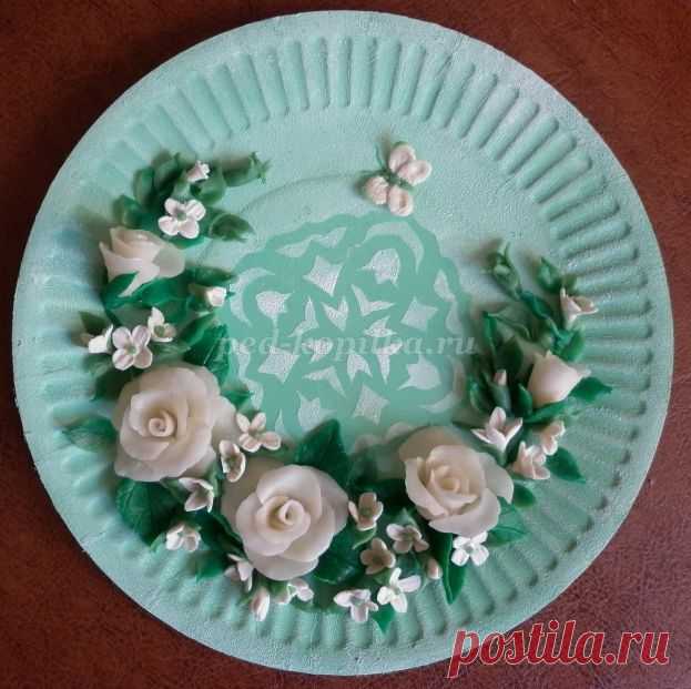 Розы из холодного фарфора для декорирования тарелки. Мастер-класс с пошаговым фото