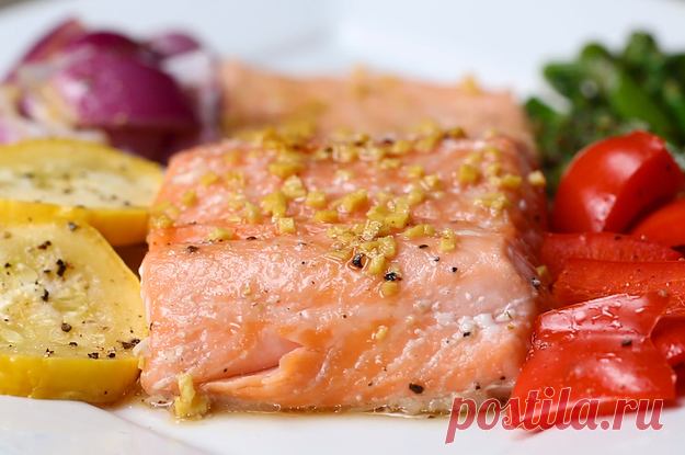 Eat The Rainbow With This One-Pan Salmon And Rainbow Veggies