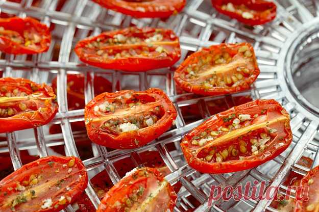 Простой способ сделать вяленые томаты дома | Четыре вкуса