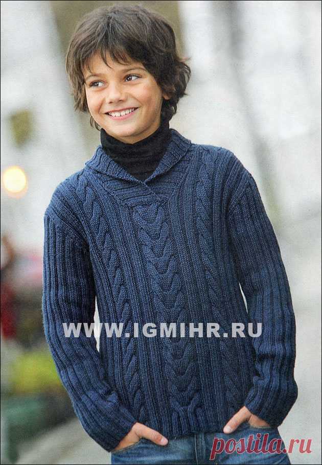 Вязание спицами. Синий пуловер с косами для мальчика 4-12 лет.