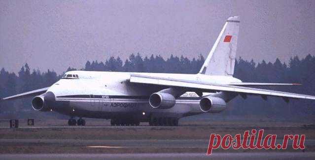 Ан-124,,Руслан,,.Тяжёлый военно-транспортный самолёт
