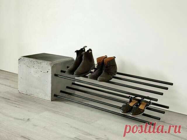Для прихожей в стиле Loft.   Кусок бетона и немного арматуры — вот  и стульчик и скамья для хранения обуви. 