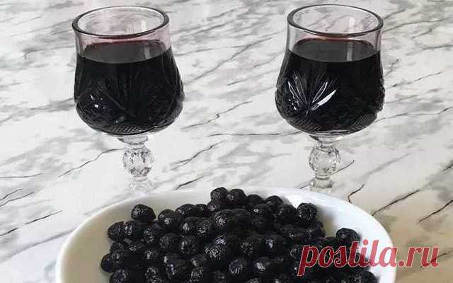 Вино из черноплодной рябины в домашних условиях, простой рецепт