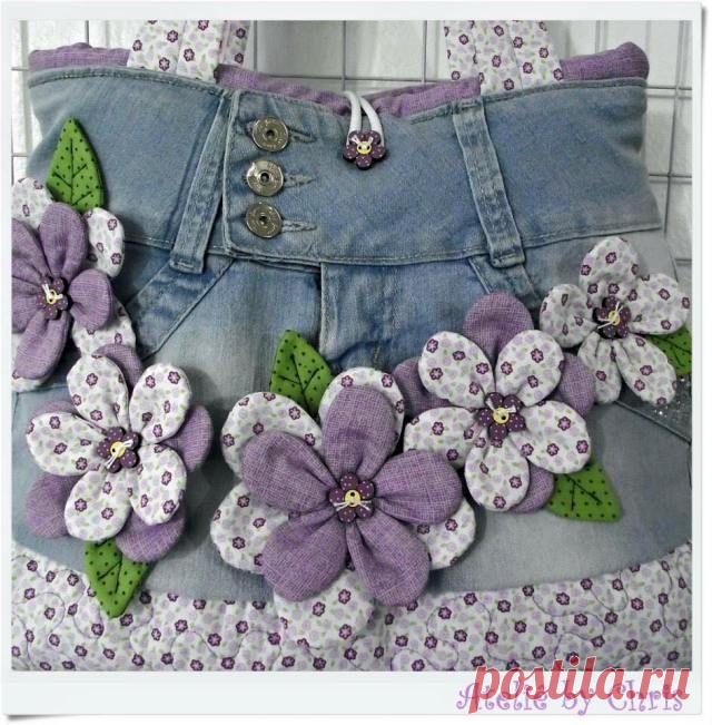 Ideas para hacer maravillosos bolsos reciclando vaqueros jeans y añadiendo aplicaciones. La imaginación no tiene limites. Preciosos!!! DIY para cambiar de aspecto una faldaDIY Convierte tus camisetas de viejas a nuevasDIY Bolso de fieltro originalComo hacer rosas de tela con Jeans recicladosHacer un chaleco con unos JeansIdeas de Faldas recicladas con vaquerosReciclar botellas con técnica …