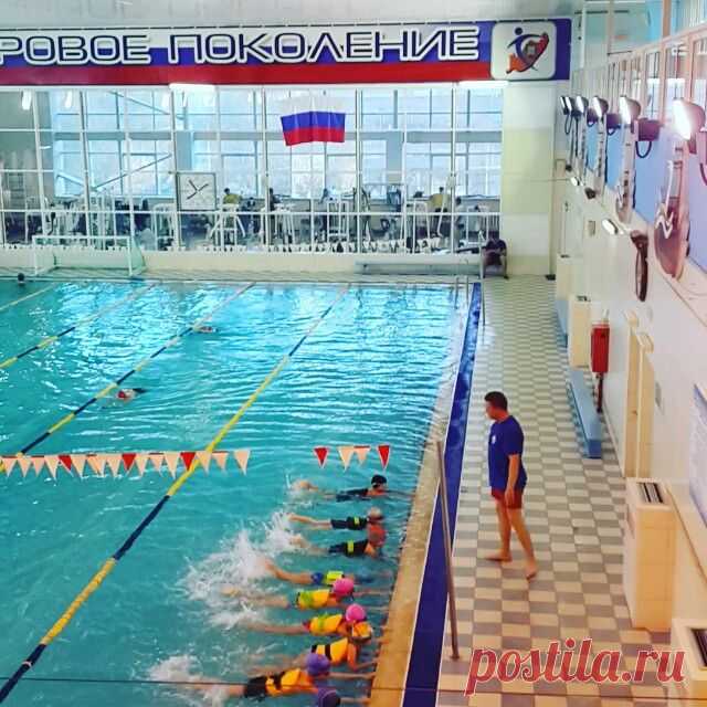 Учимся плавать  #люблюнемогу #бассеин #городартем #приморье