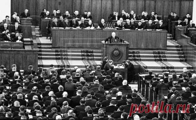 Как доклад Хрущева на XX съезде «развалил» СССР
