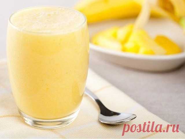 Фруктовый смузи с имбирем - вкусно и полезно!
⠀
Ингредиенты:
⠀
- Бананы 2 шт.
- Апельсины 2 шт.
- Свежий имбирь тертый 1 ч.л.
⠀
Приготовление:
⠀
1. Апельсины очистить от кожуры и белых плёнок. С бананов снять кожуру и порезать на кусочки. Имбирь очистить от кожуры и натереть на мелкой тёрке.
2. Все ингредиенты измельчить блендером до однородности.
⠀
Очень вкусно!
⠀
Яркий сладкий смузи еще и иммунитет поднимает в эти холодные дни! Совмести приятное с полезным!
Настоятельно рекомендую!