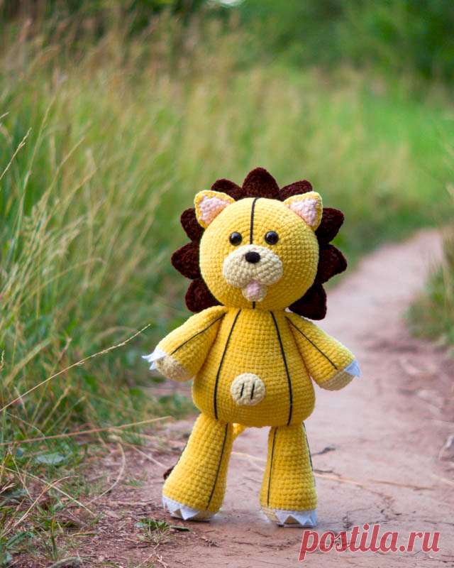 PDF Плюшевый лев Кон крючком. FREE crochet pattern; Аmigurumi animal patterns. Амигуруми схемы и описания на русском. Вязаные игрушки и поделки своими руками #amimore - плюшевый лев из аниме Блич, большой львенок из плюшевой пряжи, персонаж Blreach, котик, кот, кошечка, кошка, котенок.