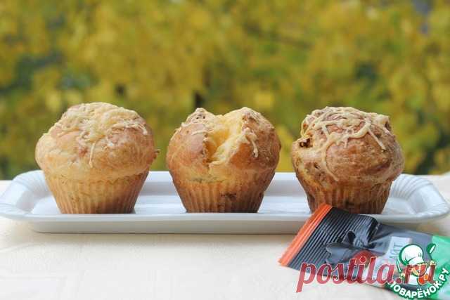Закусочные творожные булочки. Вкуснейшие творожные кексы с легким ароматом и приятным вкусом копчености колбаски из индейки "Классик" ТМ Индилайт. Нежное творожное тесто отлично гармонирует с копченостью. Колбаска маленькая, но вкус и аромат очень и очень насыщенные. Пробуем?