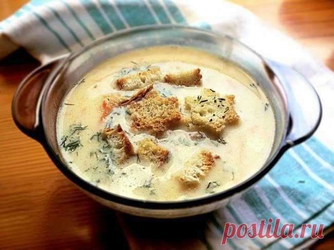 Ароматный сырный суп с чесночными гренками — Фактор Вкуса