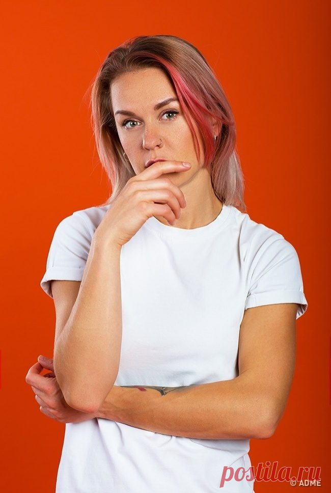 Позы и жесты, которые губят вашу привлекательность Язык тела появился намного раньше косметики, одежды и даже речи. Поэтому именно он в первую очередь влияет на то, как нас воспринимают люди.